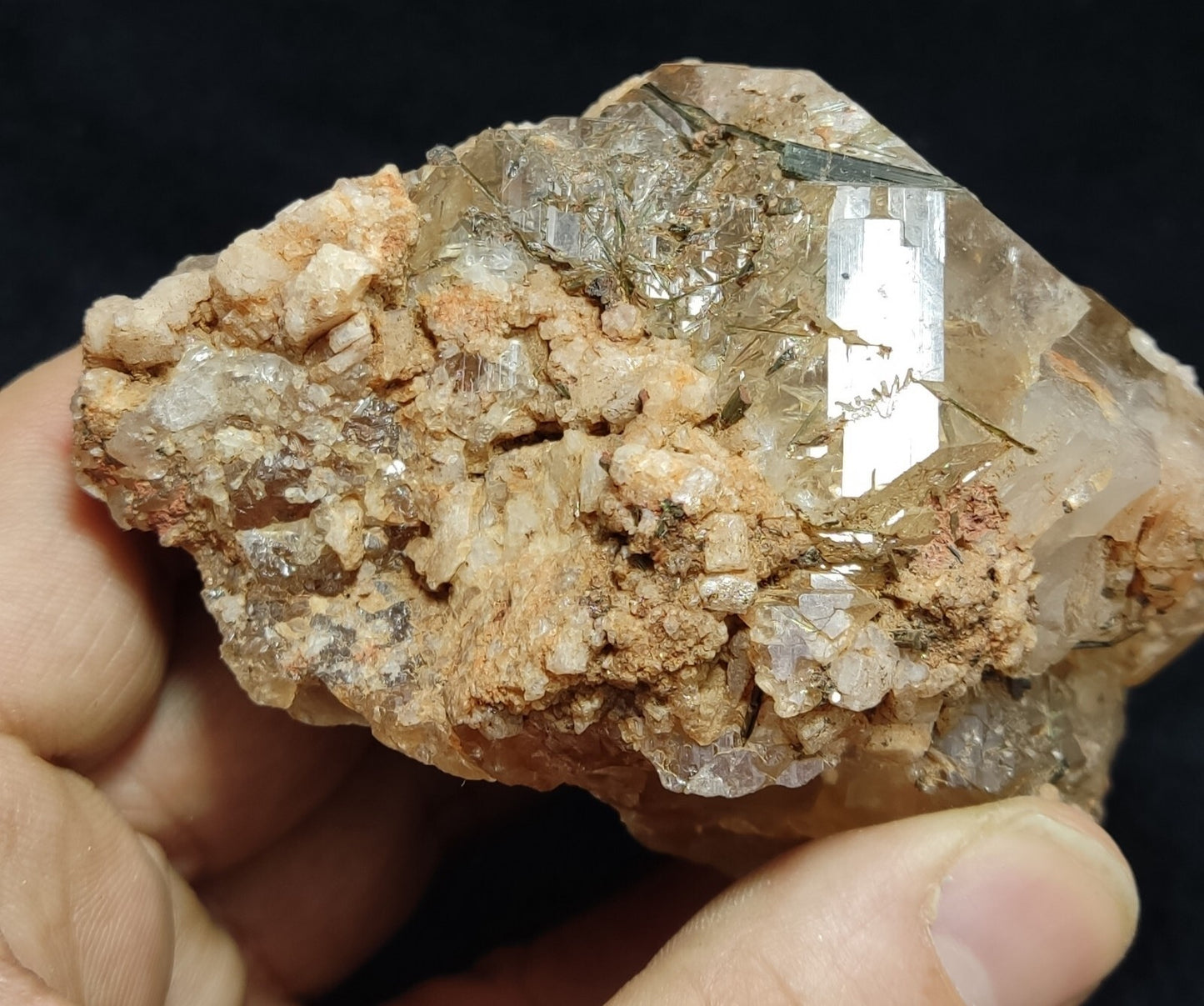 An Aesthetic terminated Quartz floater with aegirine 381 grams