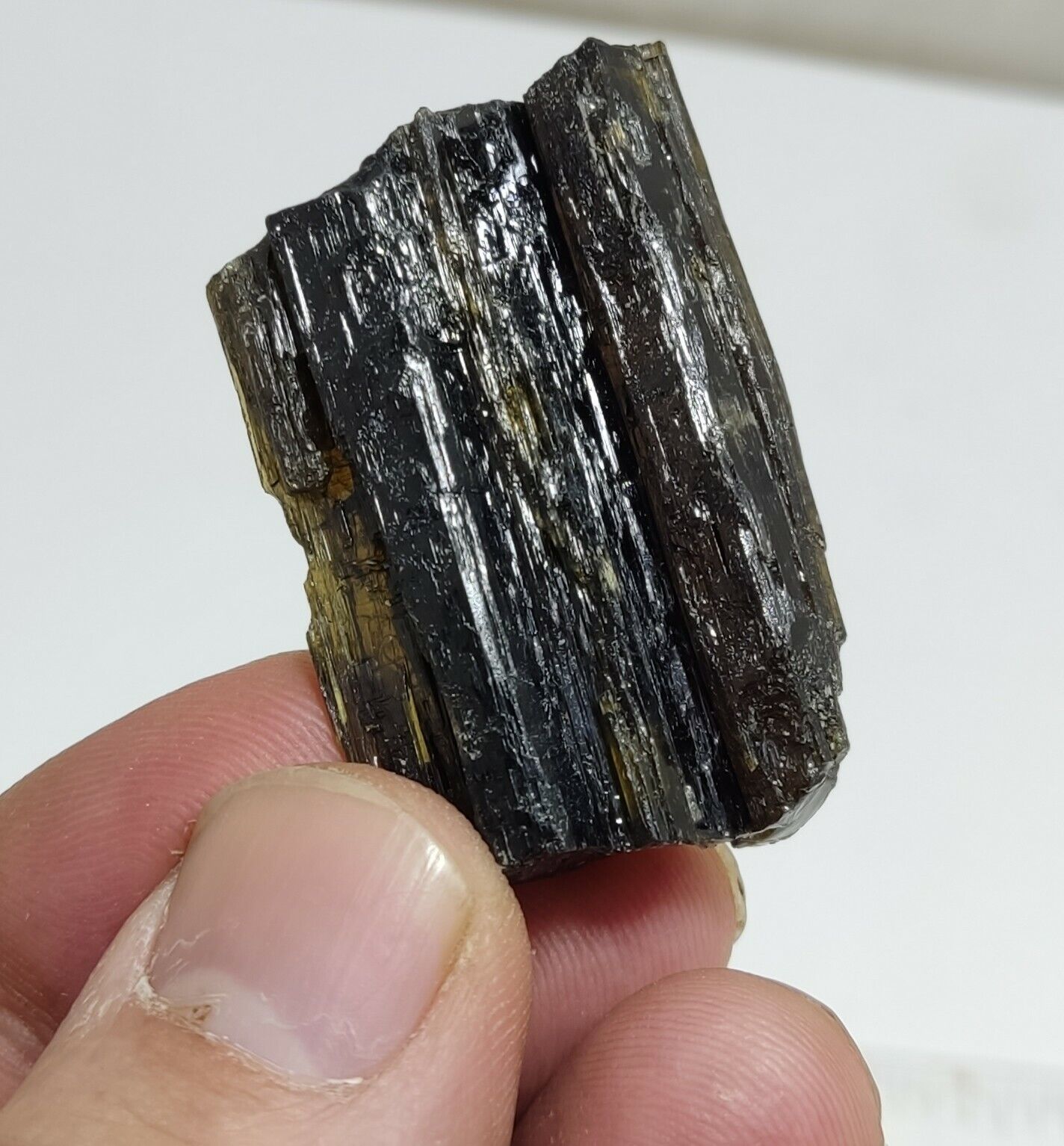 An aesthetic specimen of epidote crystal 27 grams