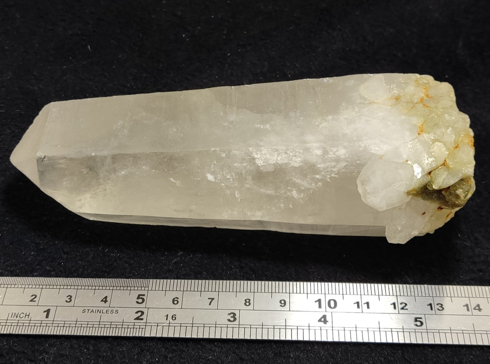 An Aesthetic terminated specimen of Quartz crystal 463 grams