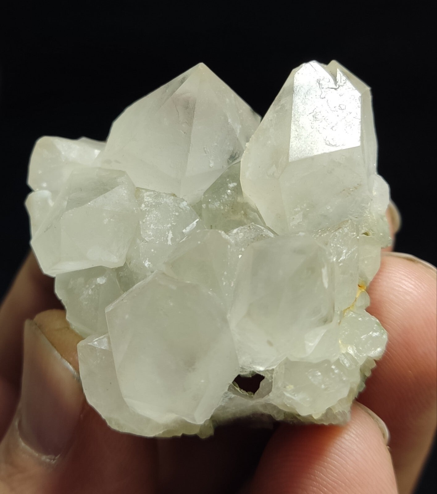 An Aesthetic terminated epidote Quartz specimen 48 grams