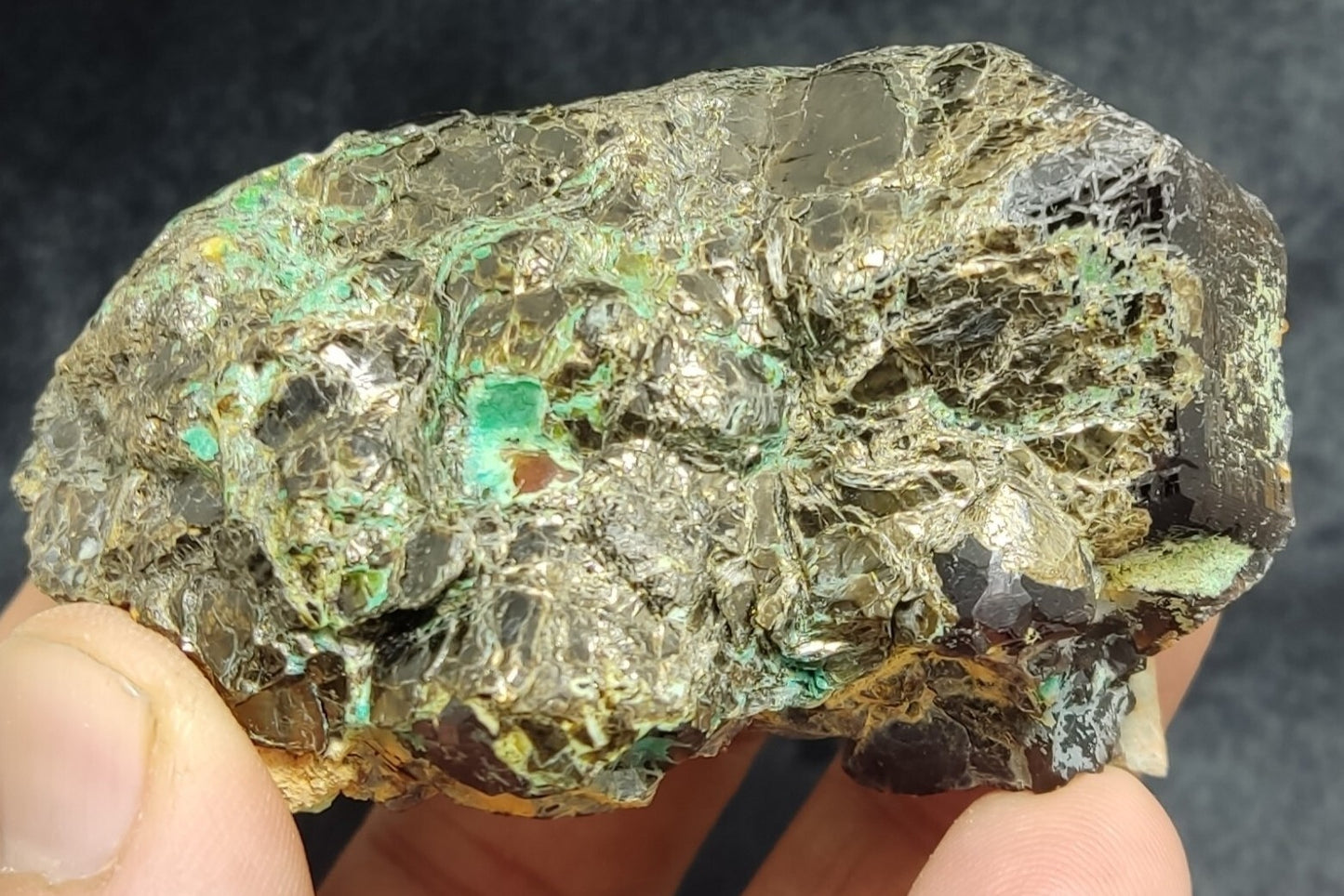 233 grams Aesthetic specimen Garnets cluster andradite garnets natural garnets