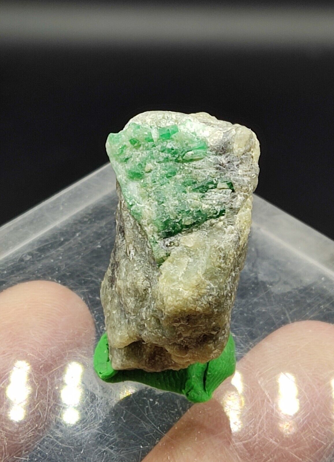 An Aesthetic miniature specimen of emerald in matrix 25 grams