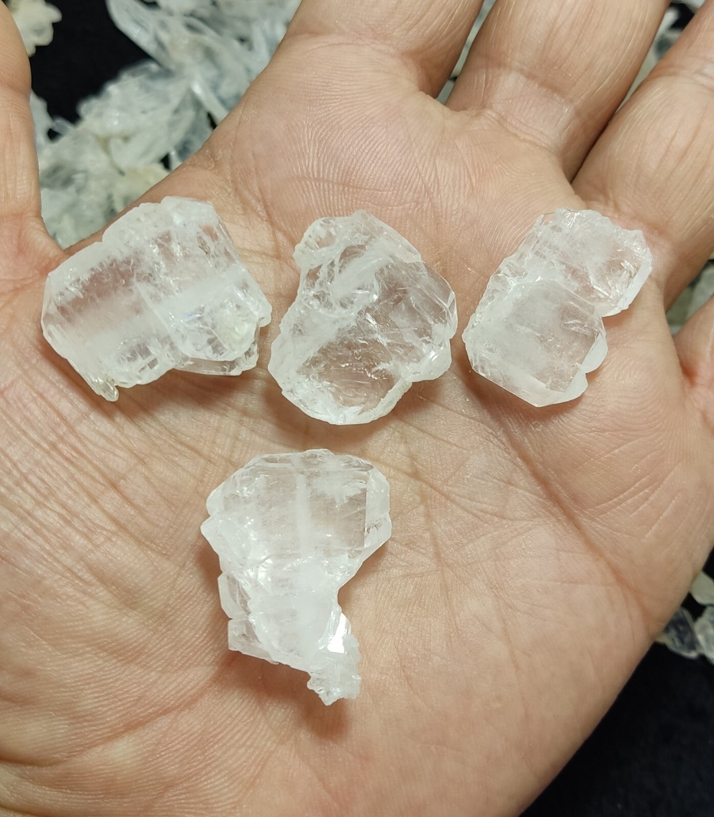 450 grams Faden quartz Crystals
