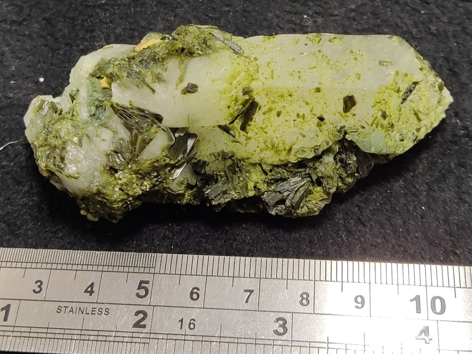 An Aesthetic terminated epidote Quartz specimen 111 grams