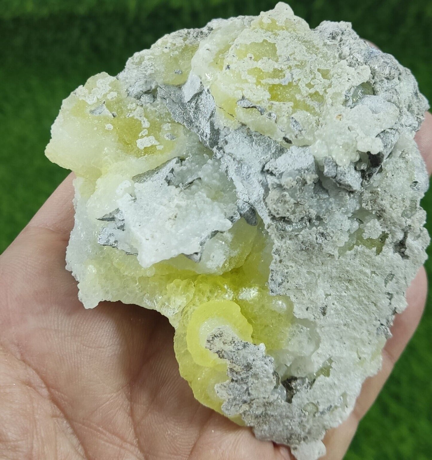 175 grams yellow color brucite specimen with Chromite