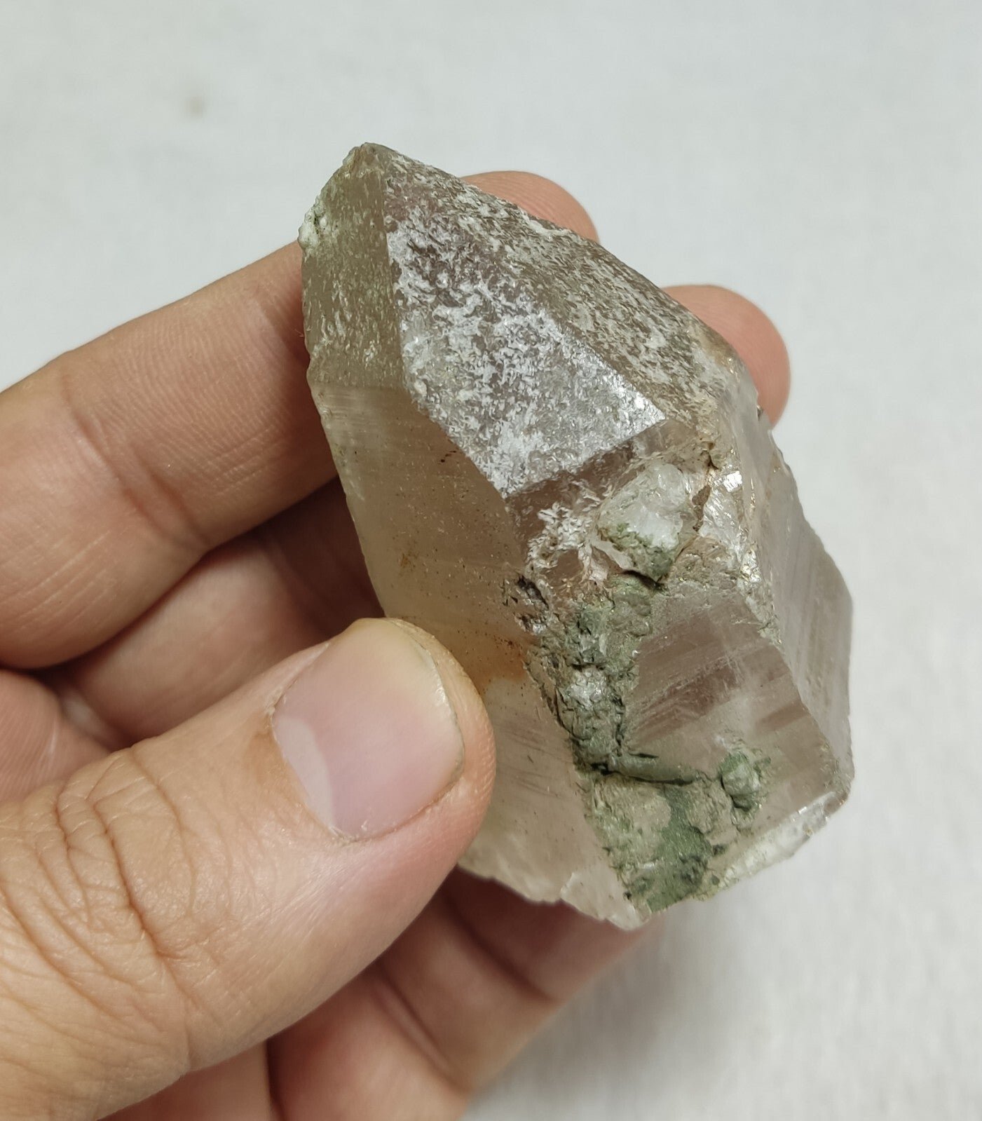 An Aesthetic Natural terminated quartz crystal 100 grams