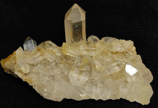 An Aesthetic terminated specimen of Quartz cluster 66 grams