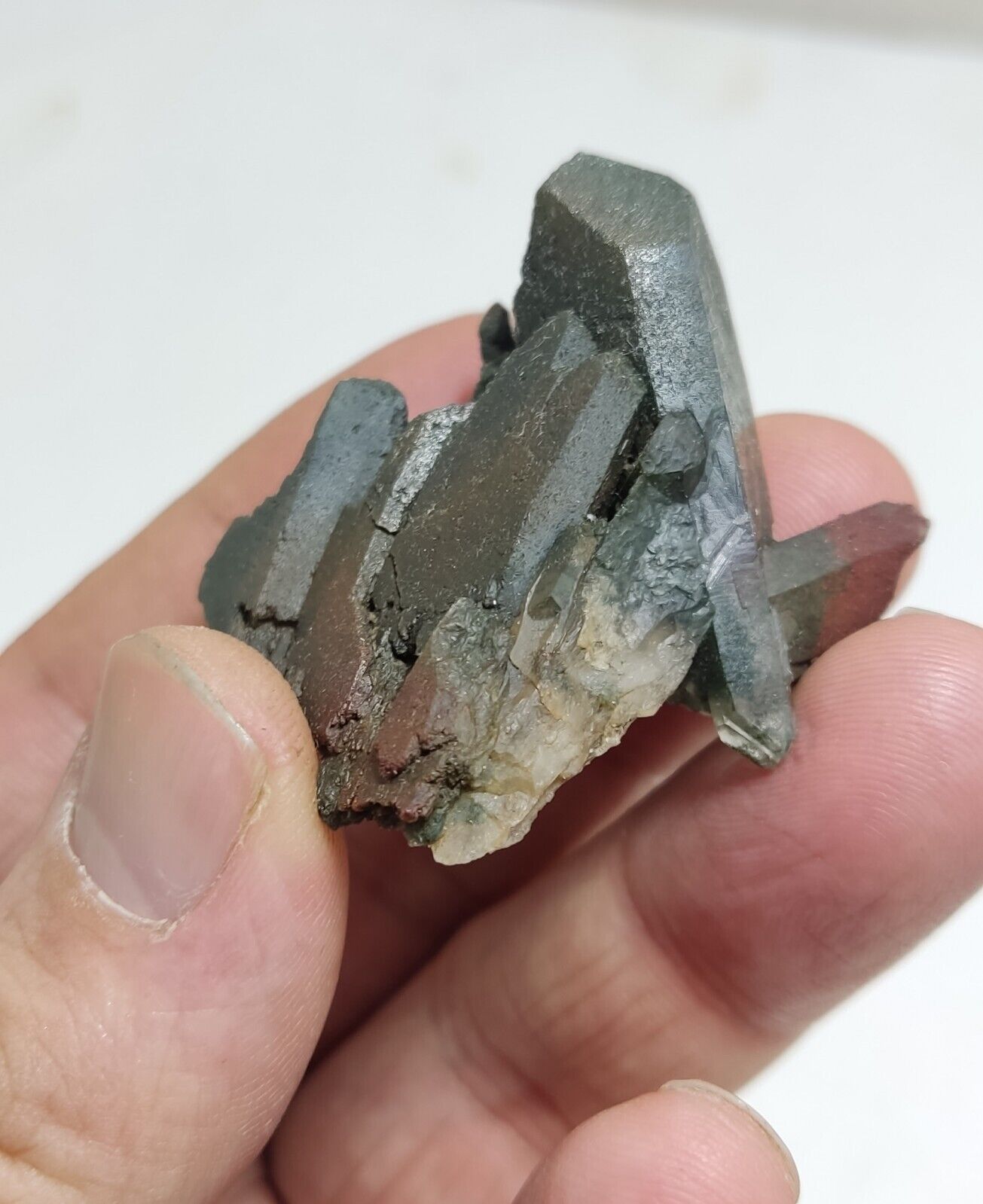 A very Aesthetic Natural beautifully terminated Chlorite Quartz crystal 28 grams