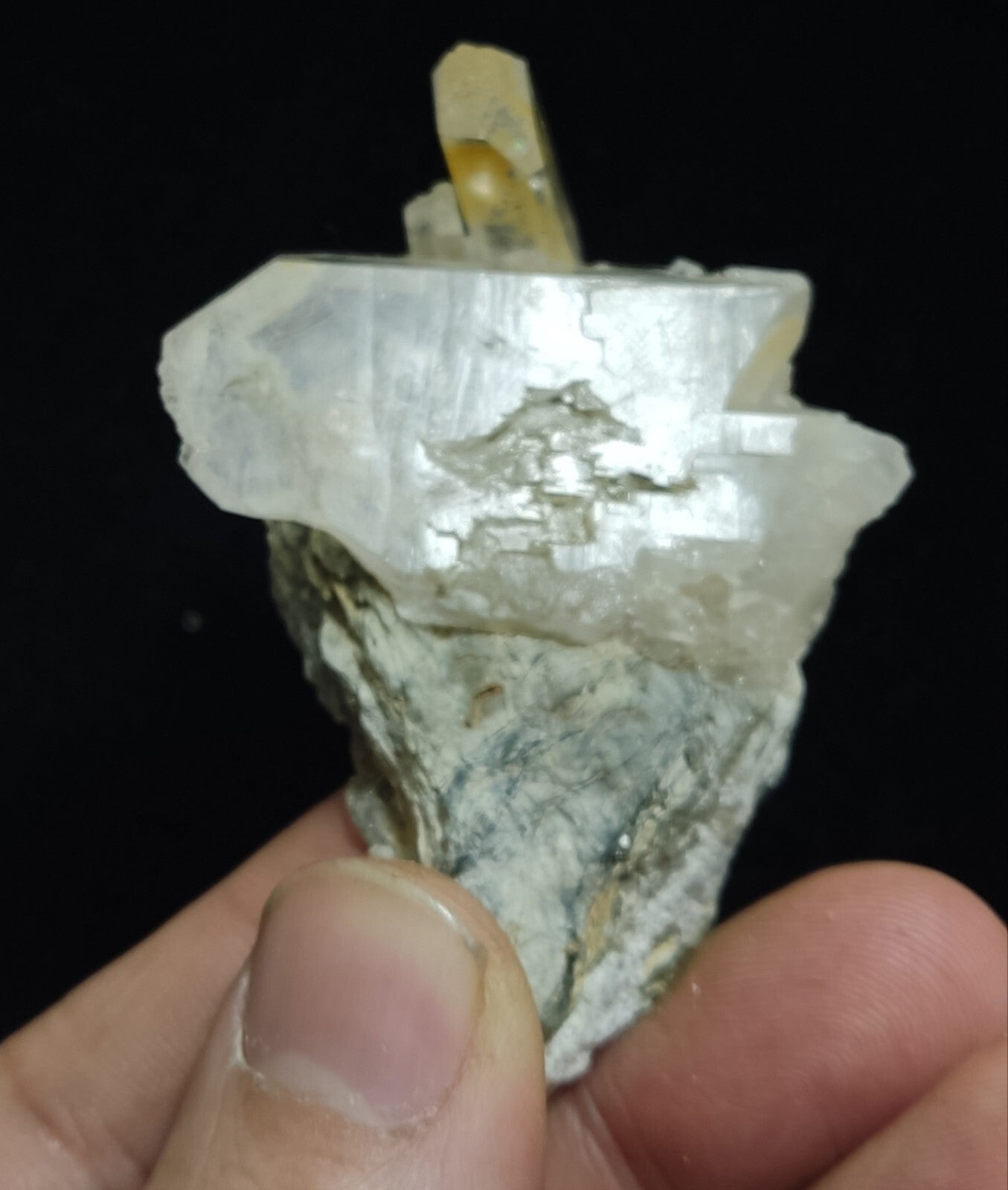 An Aesthetic Natural beautifully terminated Quartz specimen 57 grams