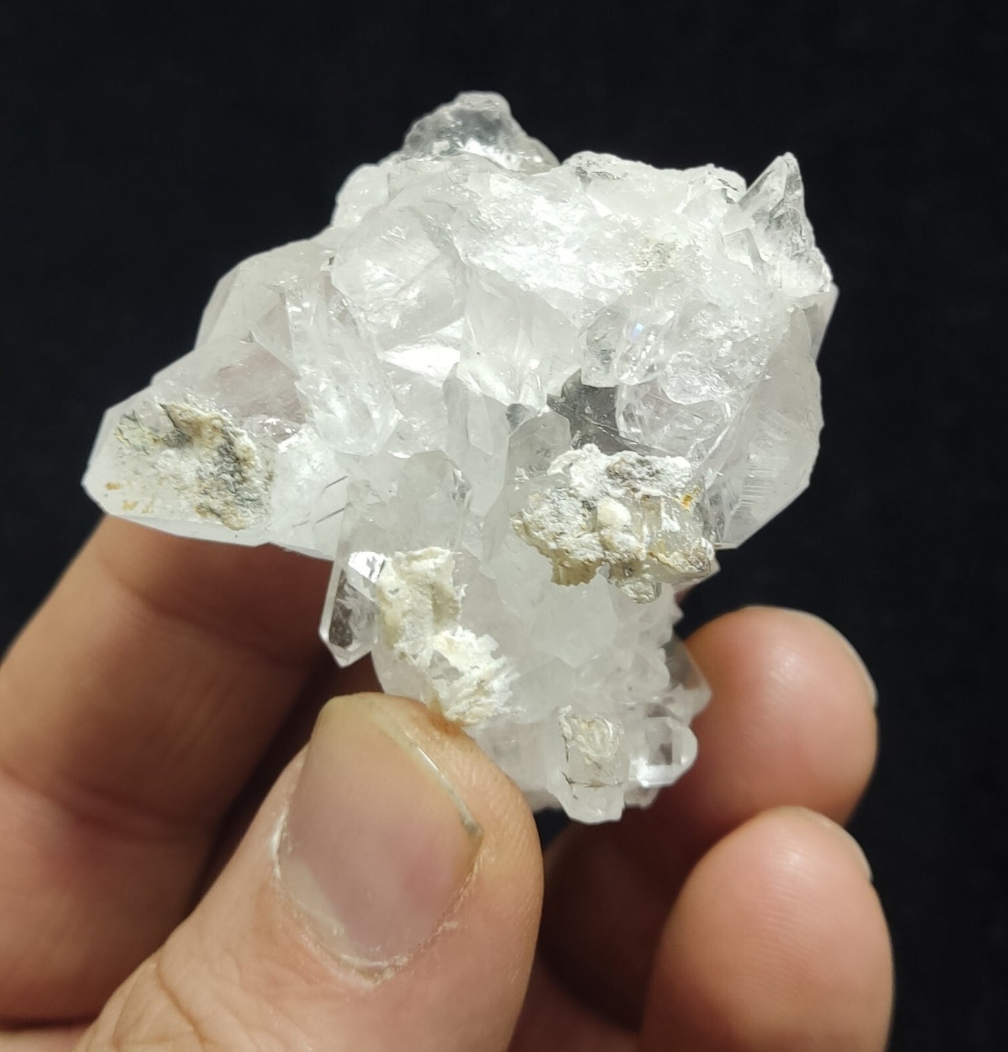 An Aesthetic Natural beautifully terminated Quartz cluster 54 grams