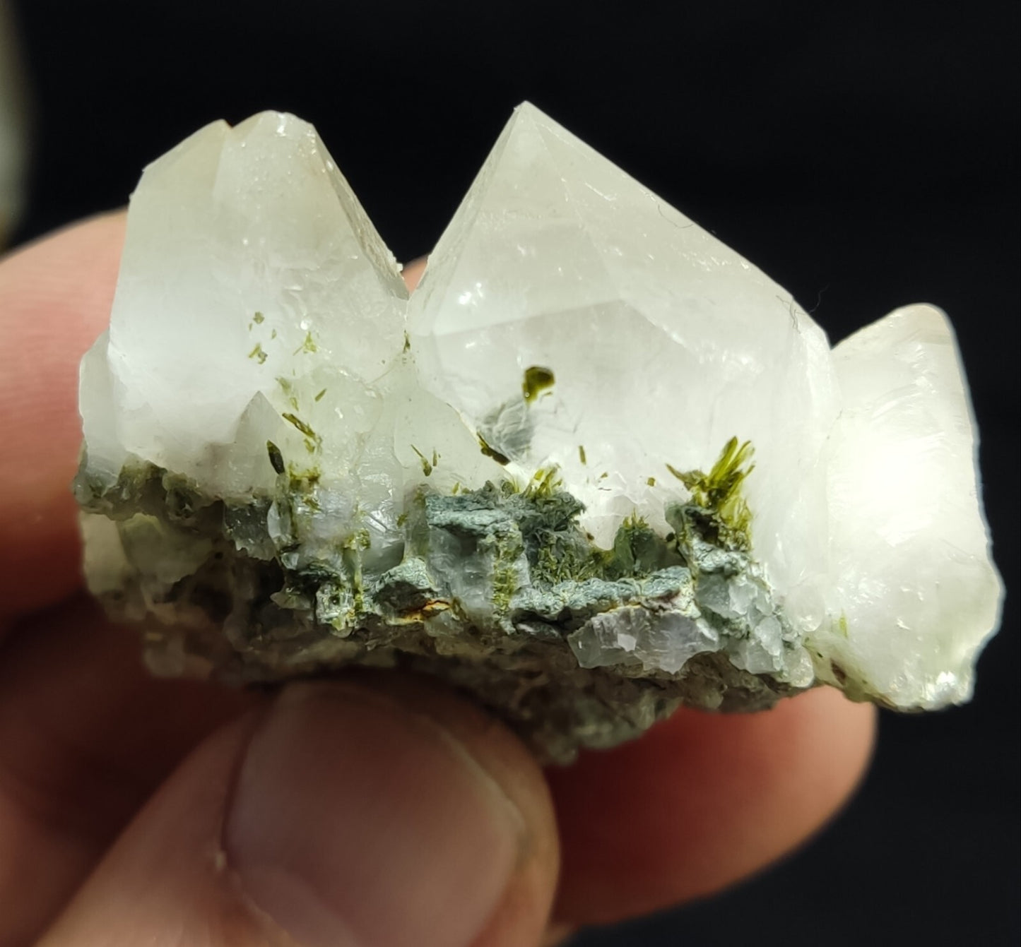 An Aesthetic terminated epidote Quartz specimen 48 grams