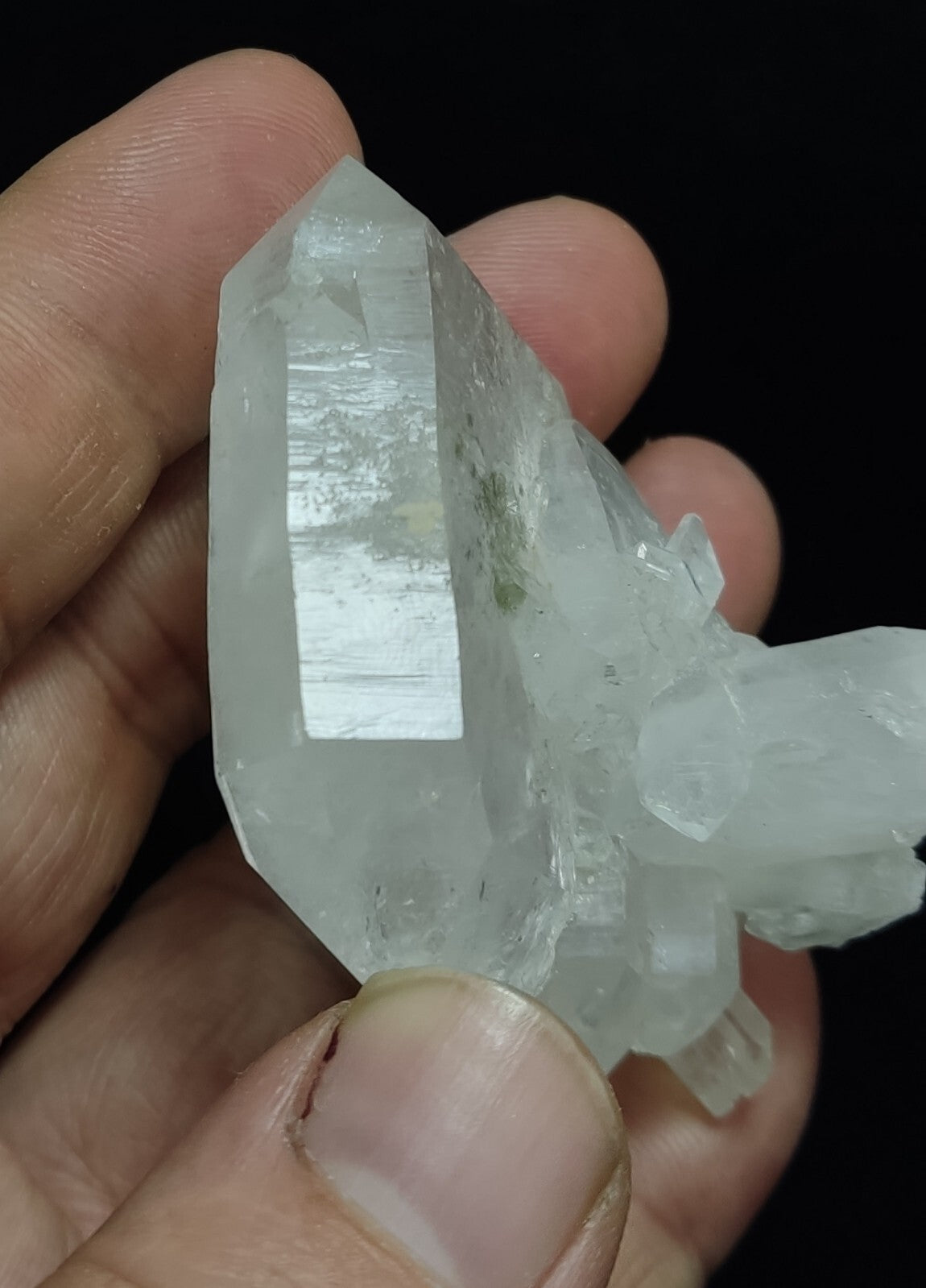 An Aesthetic Natural beautifully terminated faden Quartz specimen 75 grams