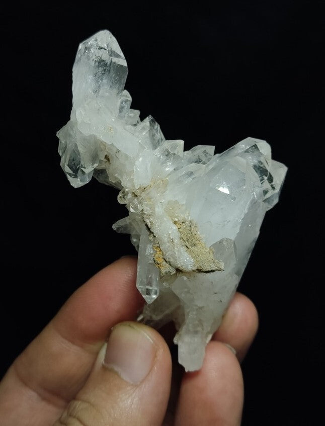 Natural terminated Quartz cluster 74 grams
