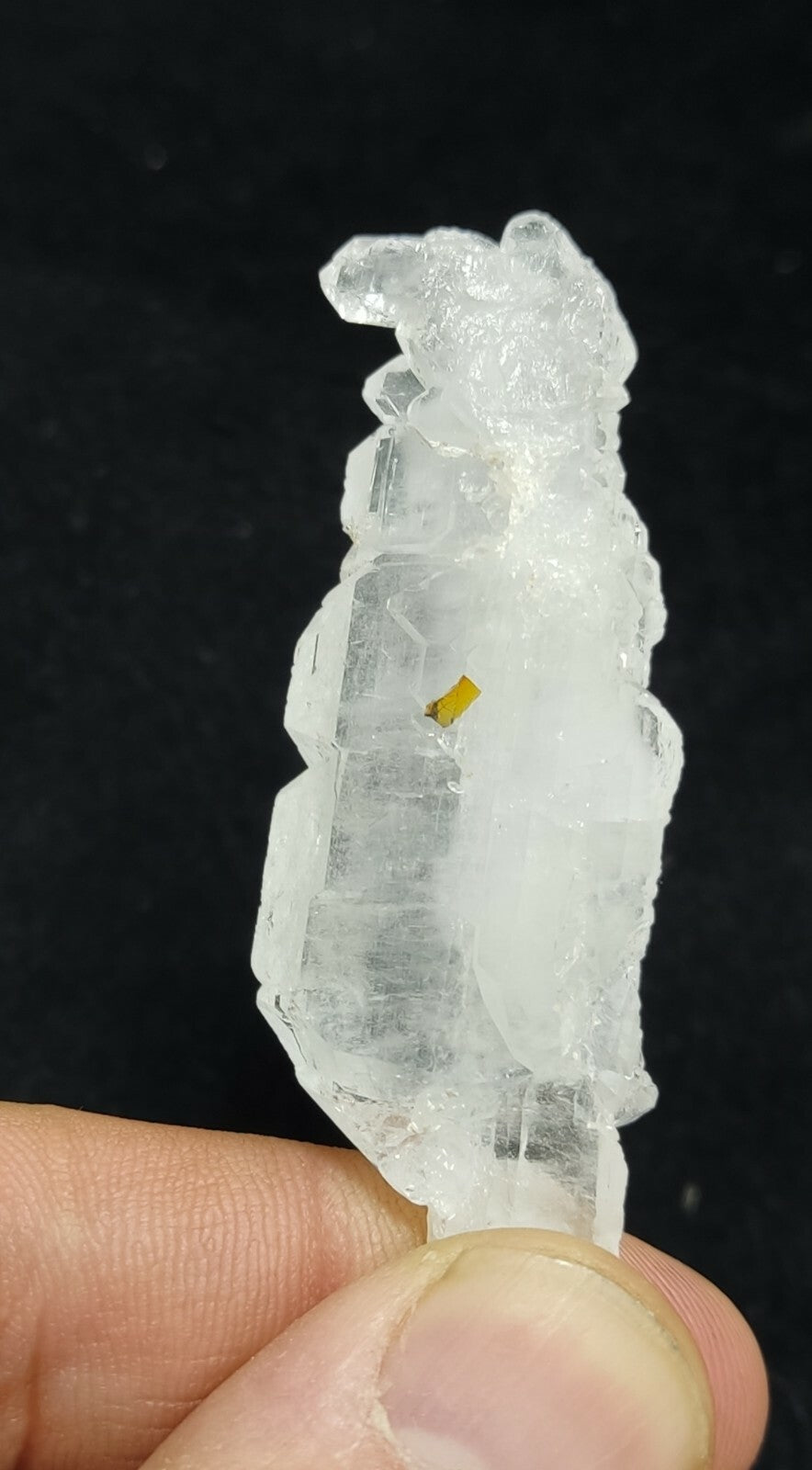 An amazing specimen of terminated faden Quartz crystal 16 grams
