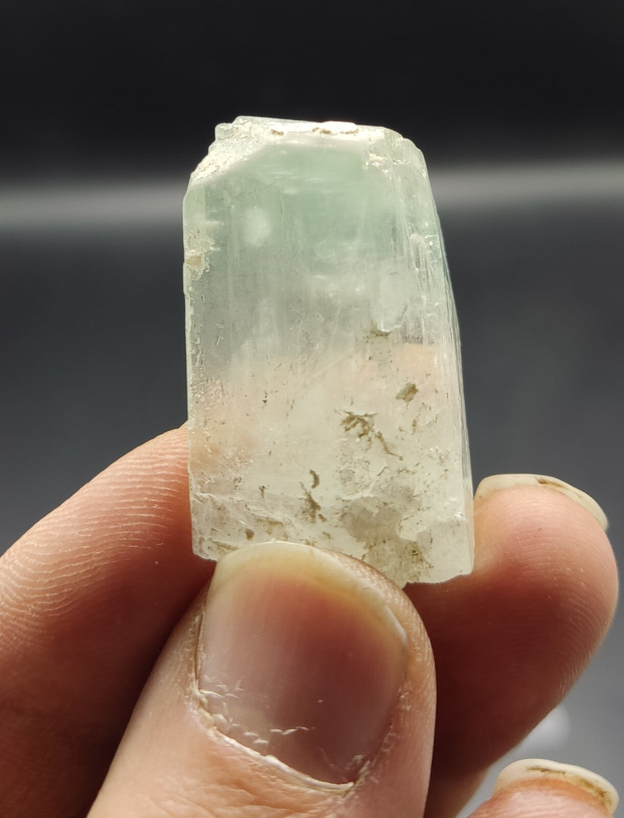 An Aesthetic terminated spodumene floater crystal specimen 22 grams