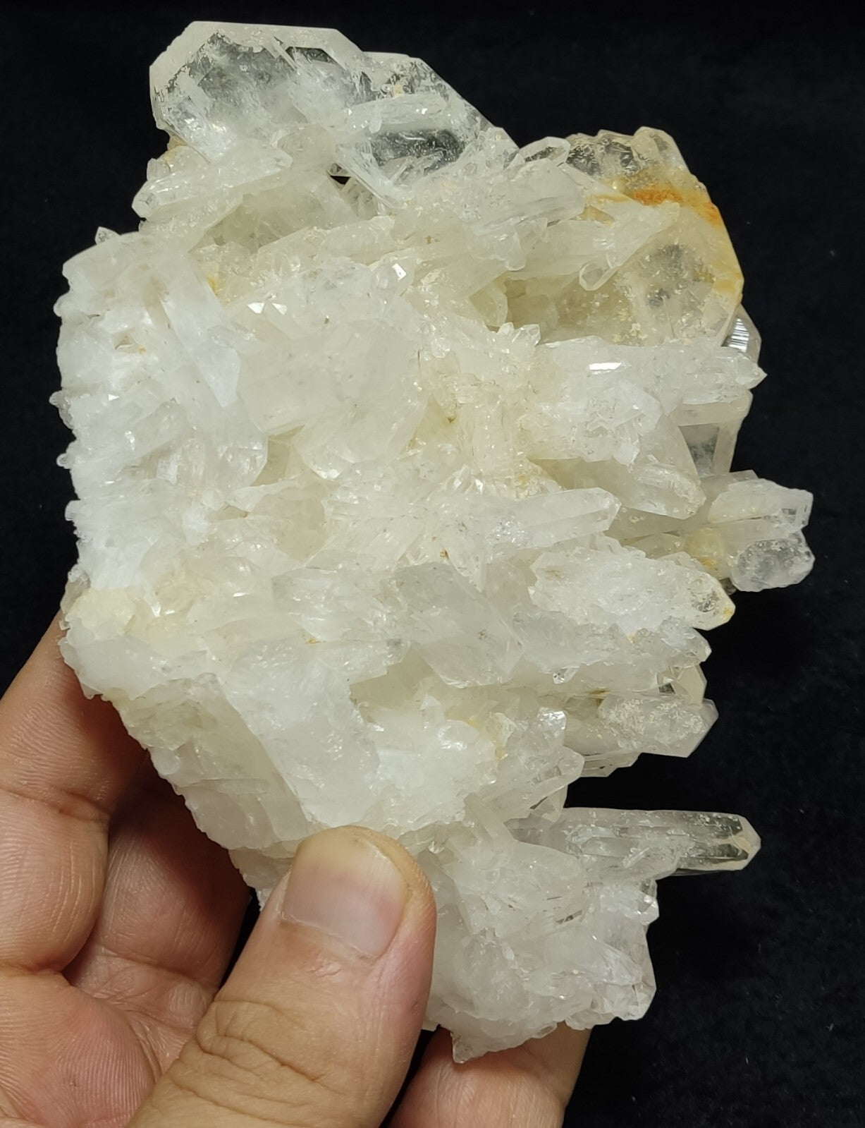 An Aesthetic terminated specimen of Quartz cluster 620 grams
