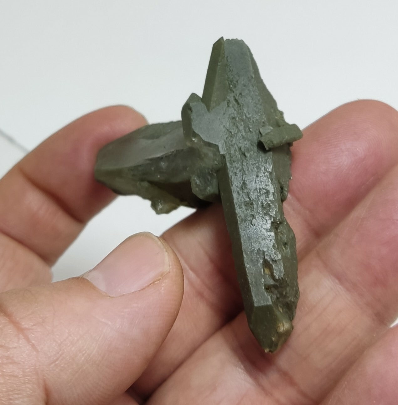 A very Aesthetic Natural beautifully terminated Chlorite Quartz crystal 32 grams