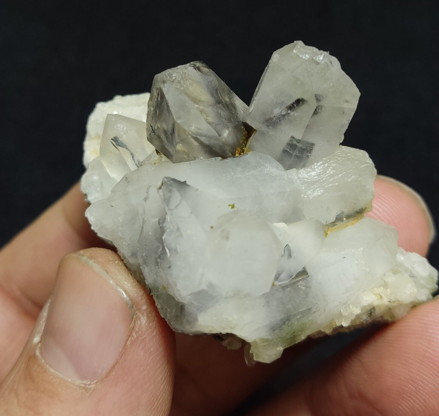 A very Aesthetic Natural terminated brookite Quartz cluster 49grams