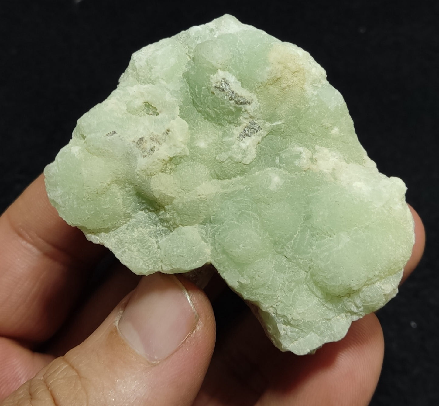 An amazing specimen of prehnite 105 grams