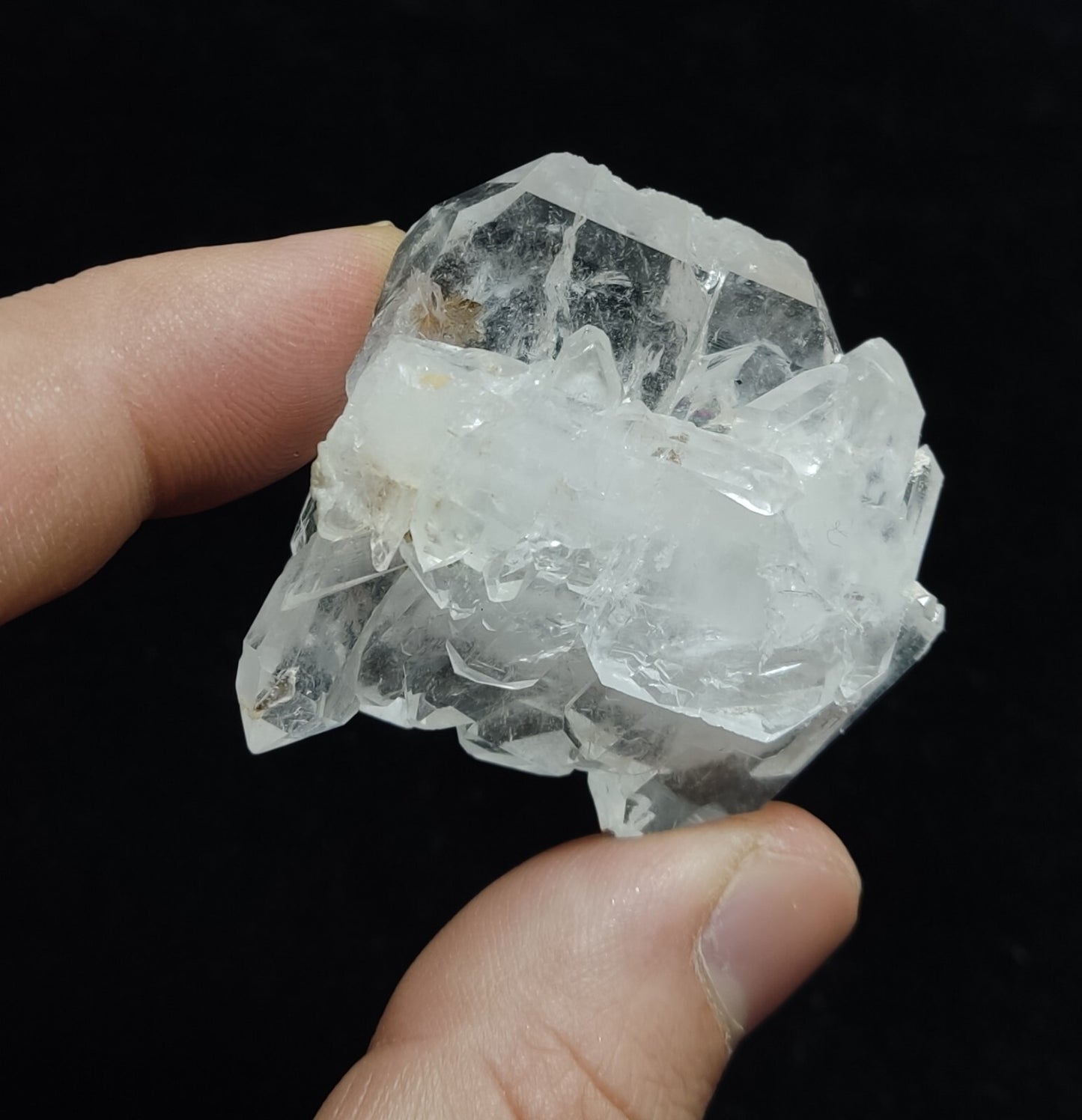 A very Aesthetic Natural beautifully terminated Faden Quartz crystal 38 grams