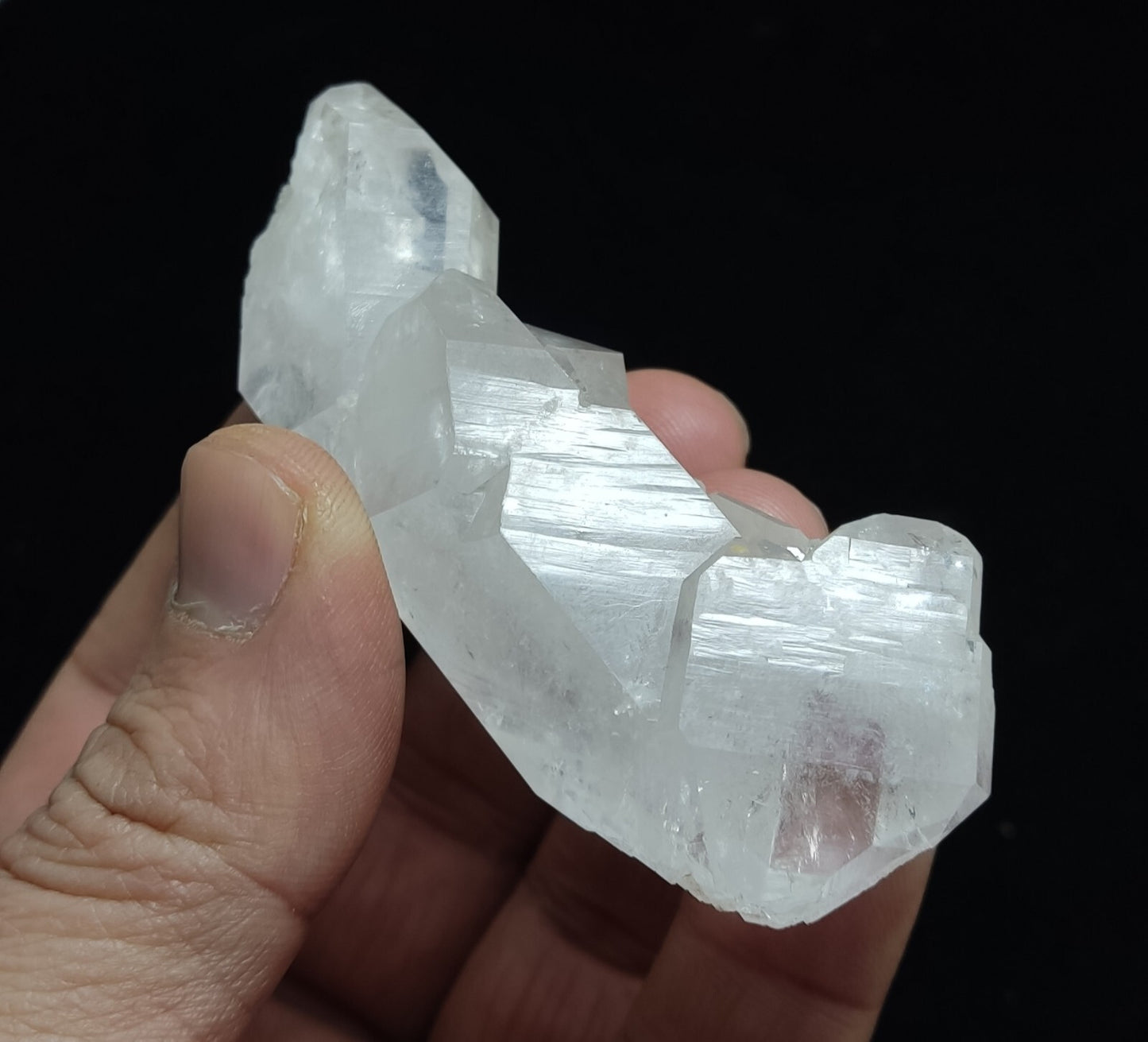 An Aesthetic terminated Quartz specimen 77 grams
