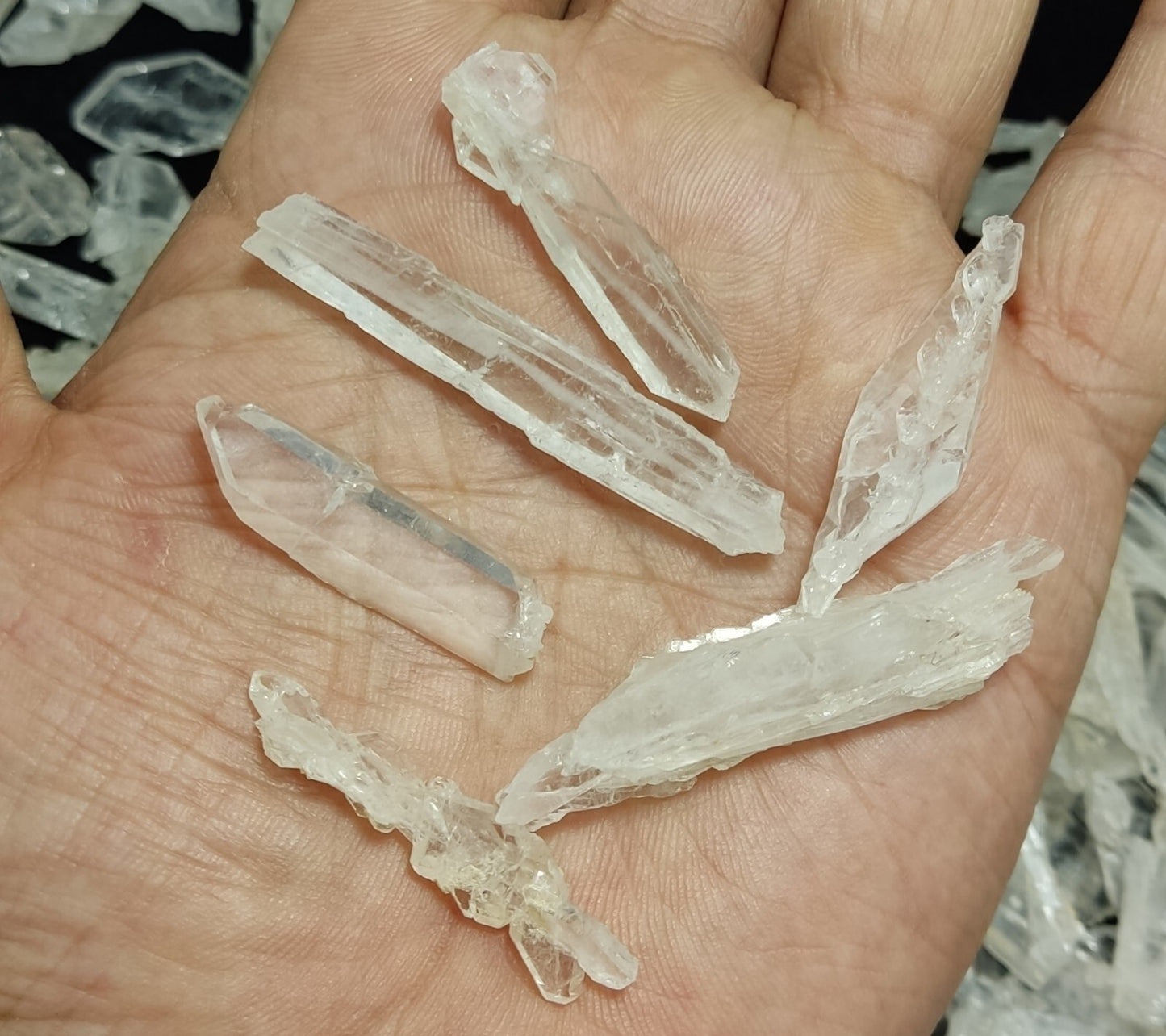 450 grams Faden quartz Crystals