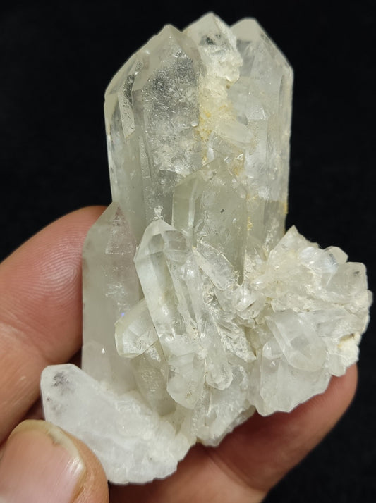 88 grams natural quartz crystal cluster