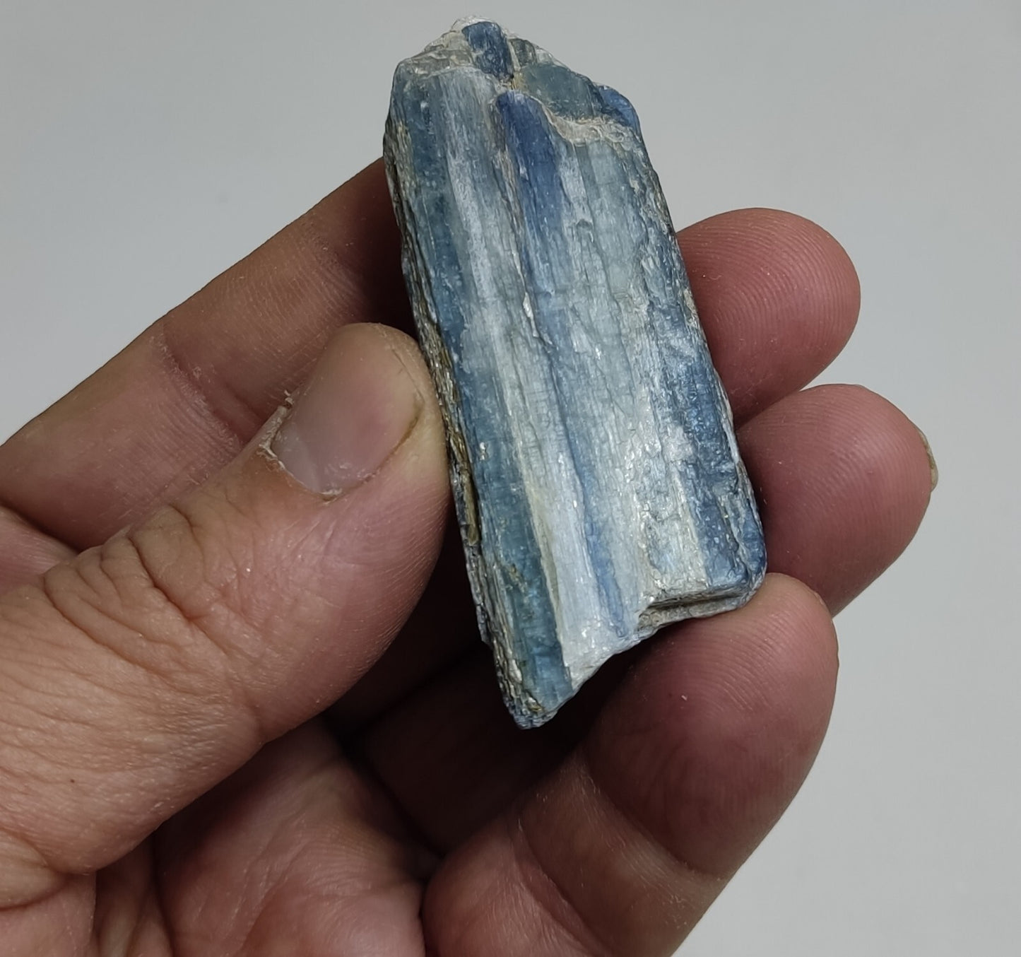 An Aesthetic specimen of blue kyanite crystal 45 grams