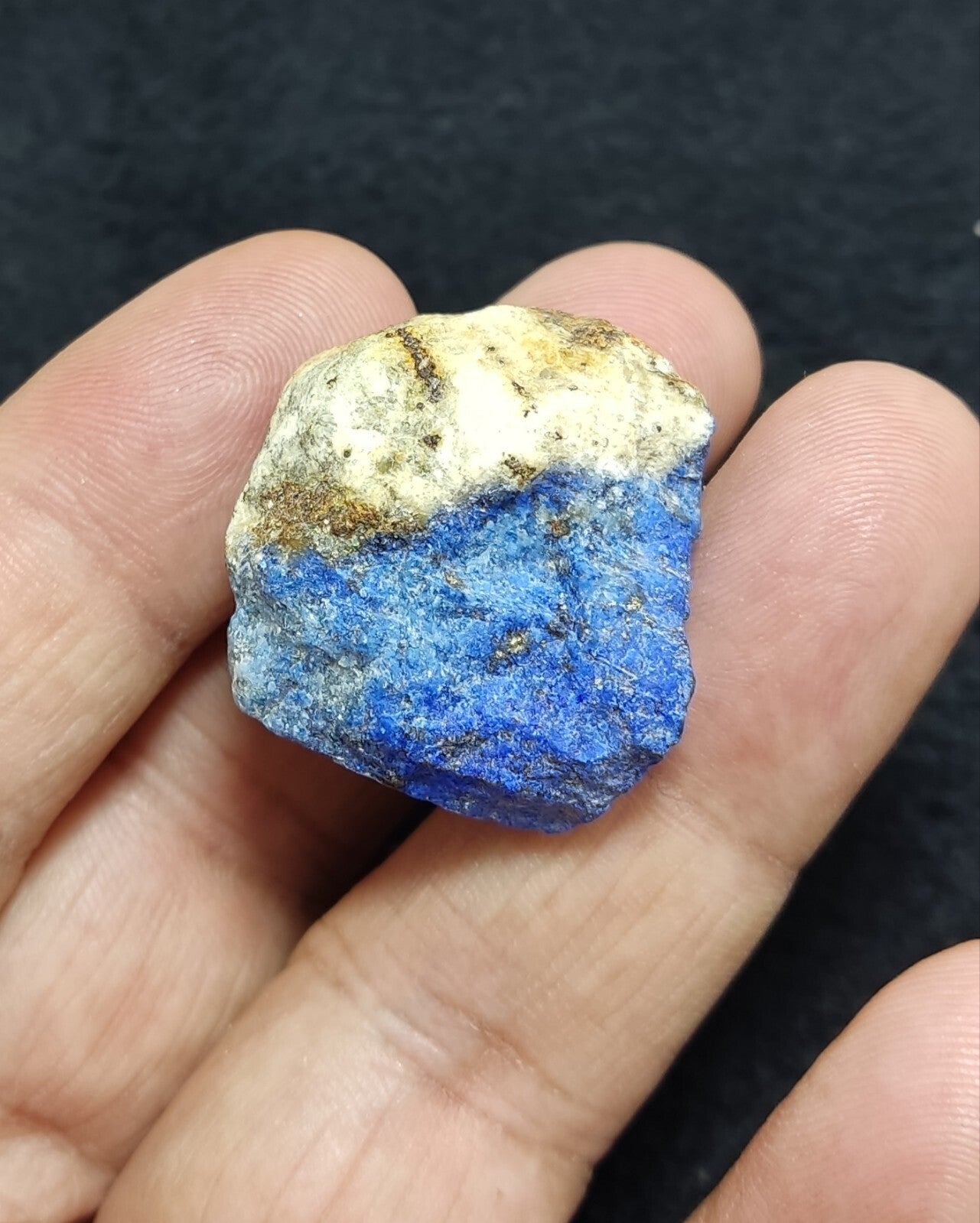 An Aesthetic specimen of fluorescent lapis/lazurite on matrix 23 grams