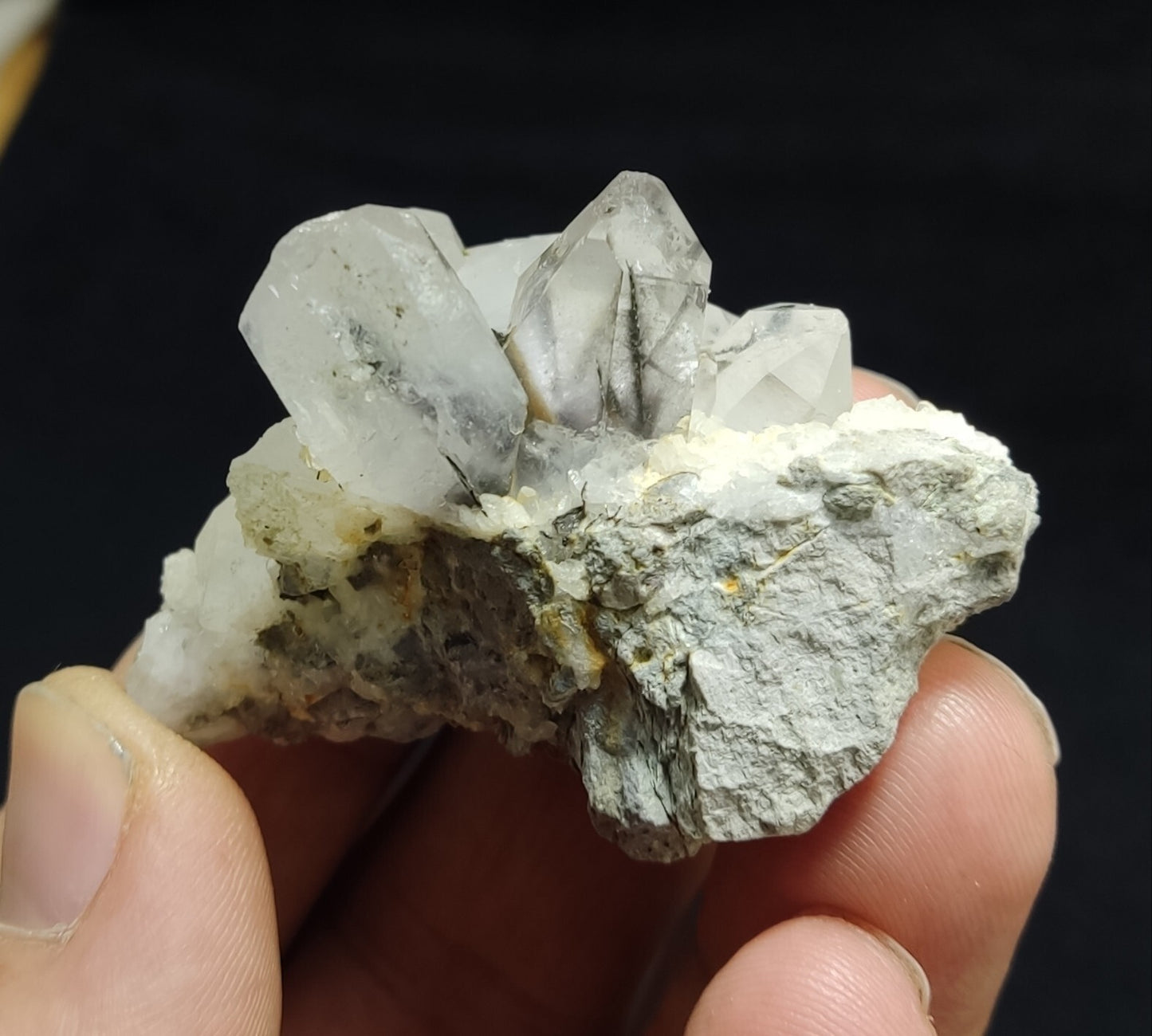 A very Aesthetic Natural terminated brookite Quartz cluster 49grams