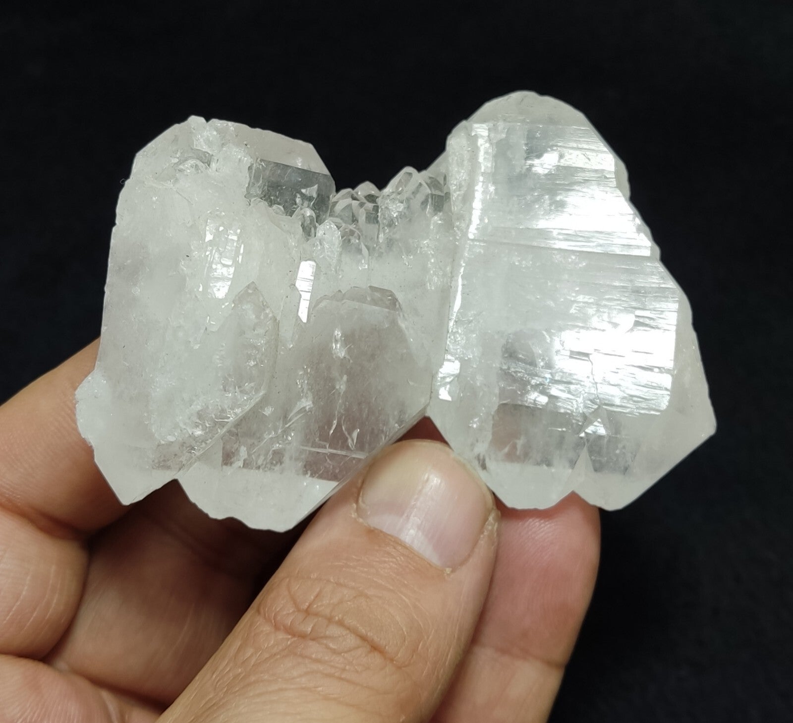 An Aesthetic terminated specimen of faden Quartz cluster 109 grams