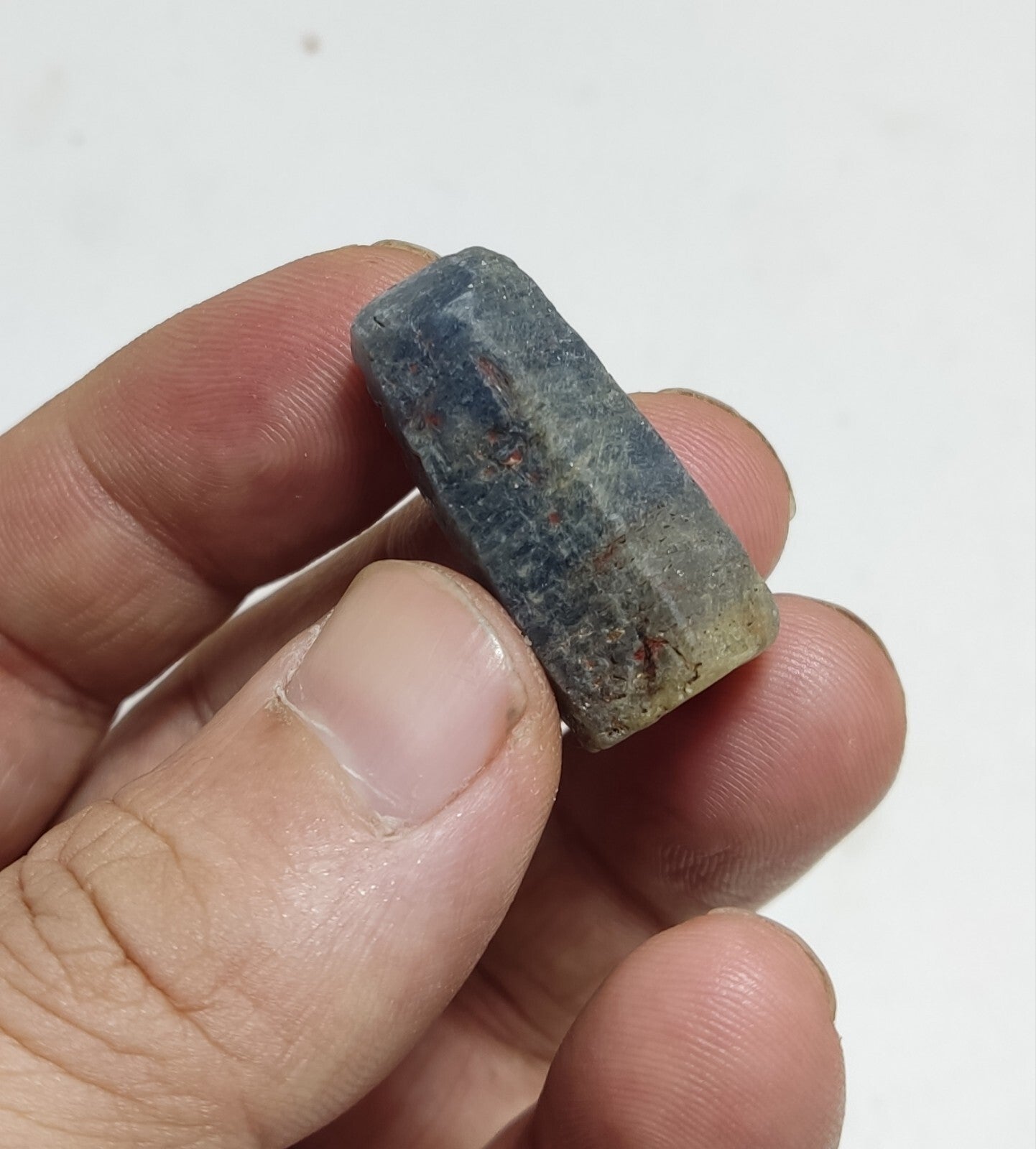An aesthetic specimen of terminated sapphire crystal 17 grams