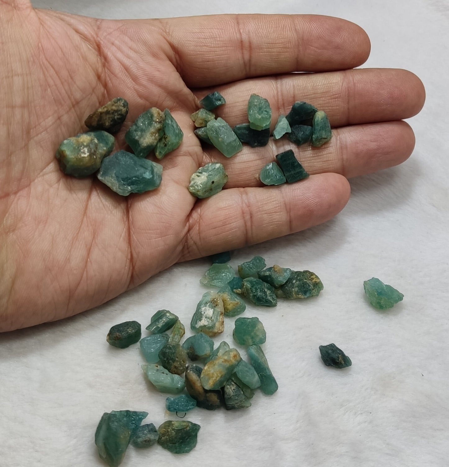 52 grams Rare grandidierite