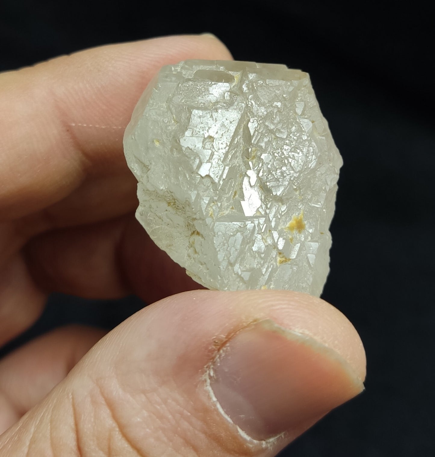 A very Aesthetic Natural terminated gwindel like Quartz crystal 38 grams