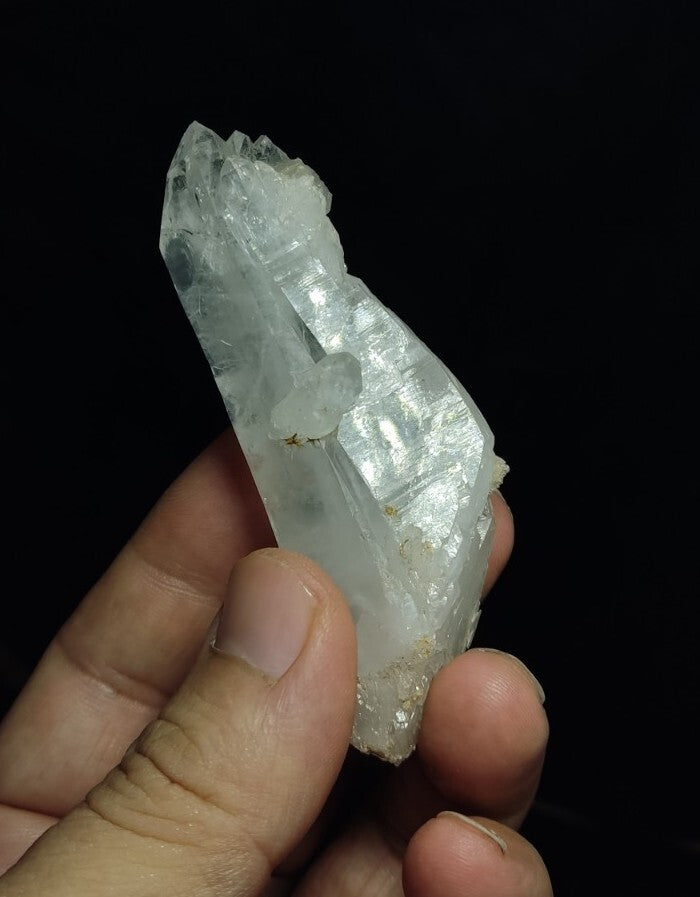 Faden Quartz crystal Double Terminated 78 grams