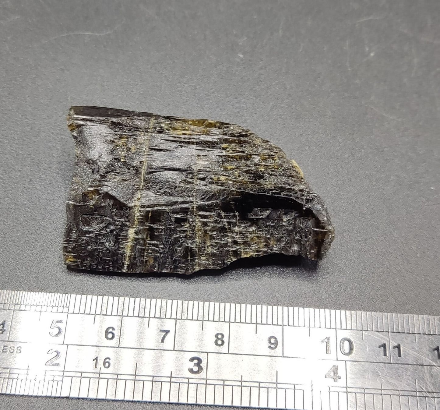 An aesthetic specimen of epidote crystal 38 grams