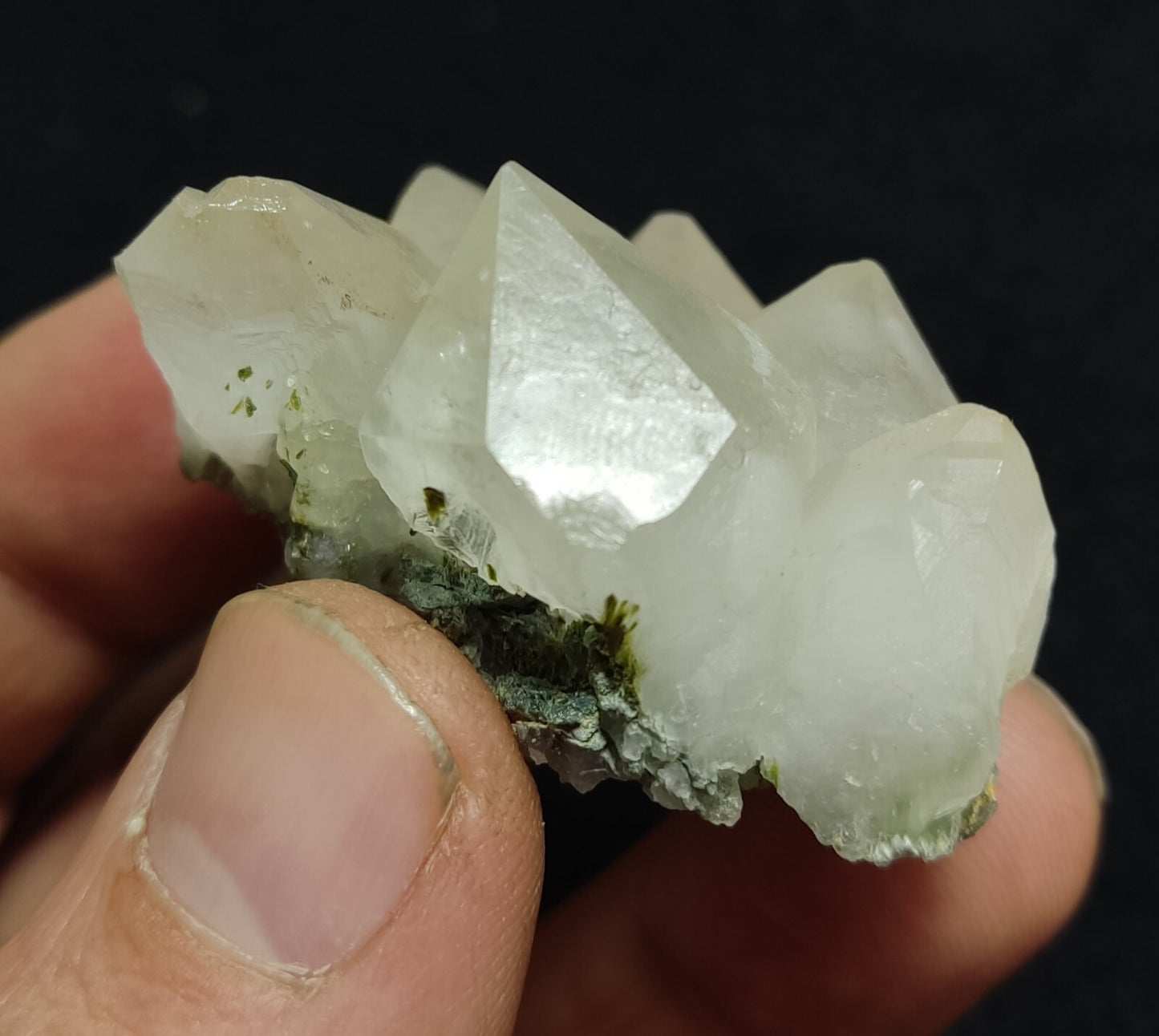 An Aesthetic terminated epidote Quartz specimen 48 grams