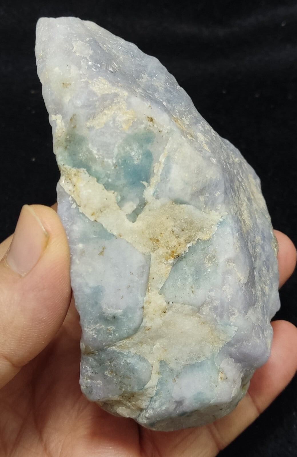 An Aesthetic Natural beautiful rough Hackmanite specimen 414 grams