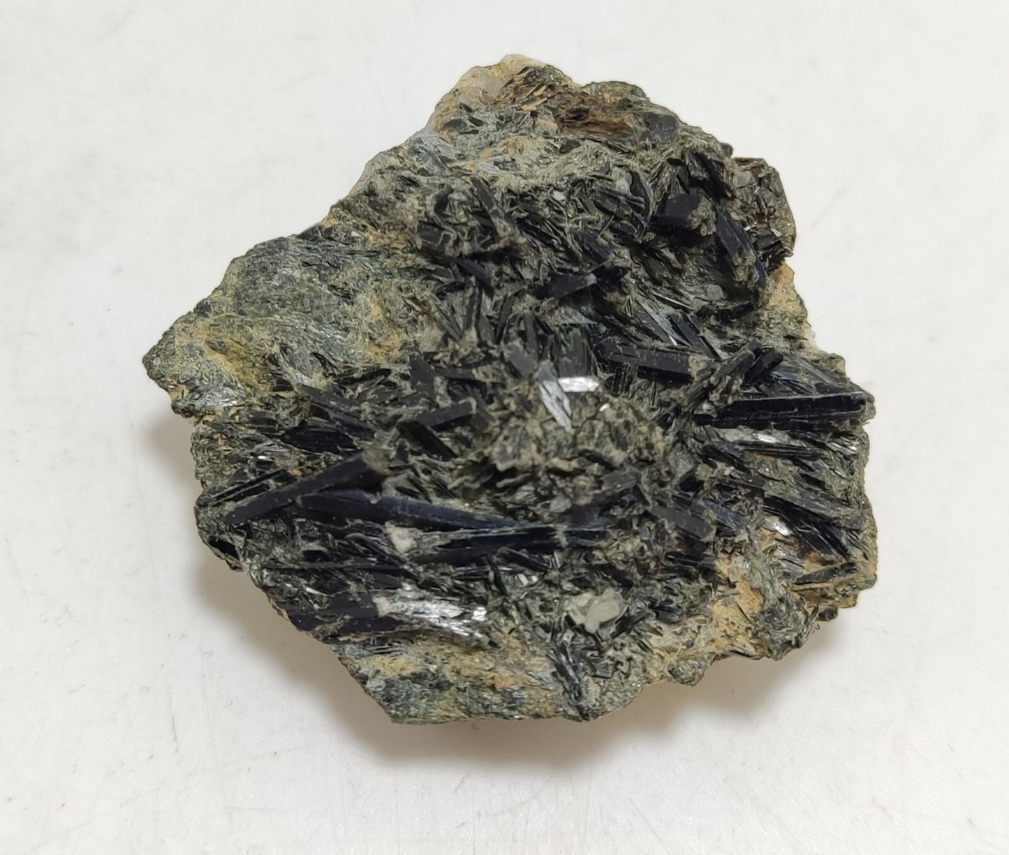 An aesthetic specimen of terminated aegirine crystals on matrix 26 grams