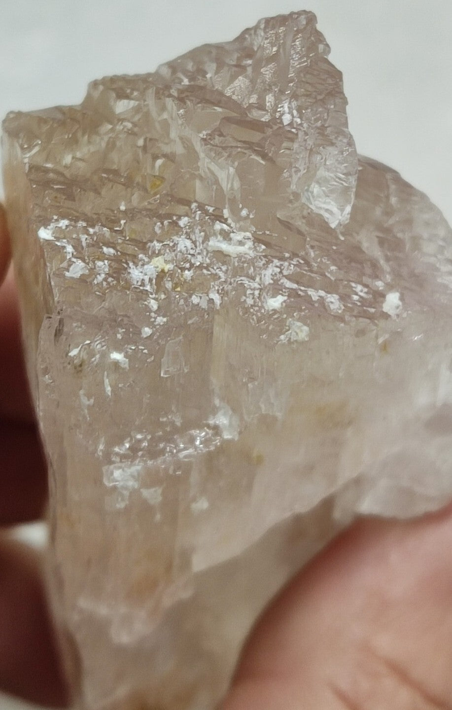 A very Aesthetic Natural fully etched spodumene crystal 107 grams