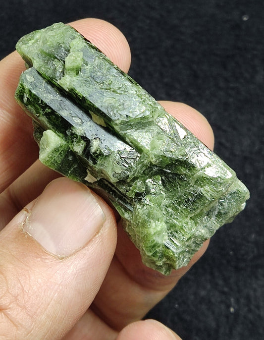 An amazing specimen of diopside crystal 47 grams