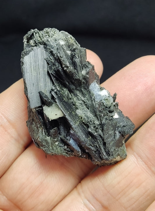 An aesthetic specimen of terminated aegirine crystal cluster 31 grams