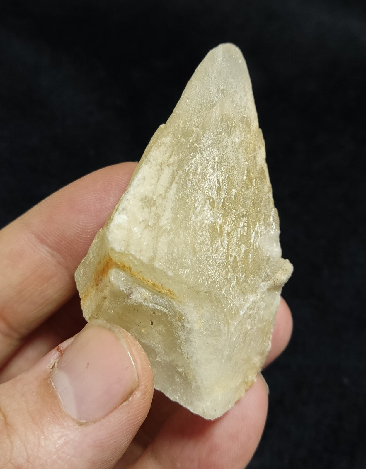 A very Aesthetic Natural beautifully terminated Calcite crystal 72 grams