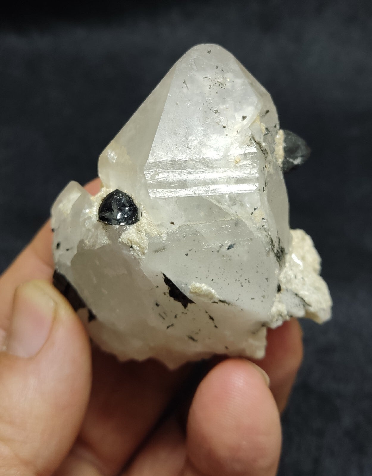 Natural quartz crystal with black tourmaline 129 grams