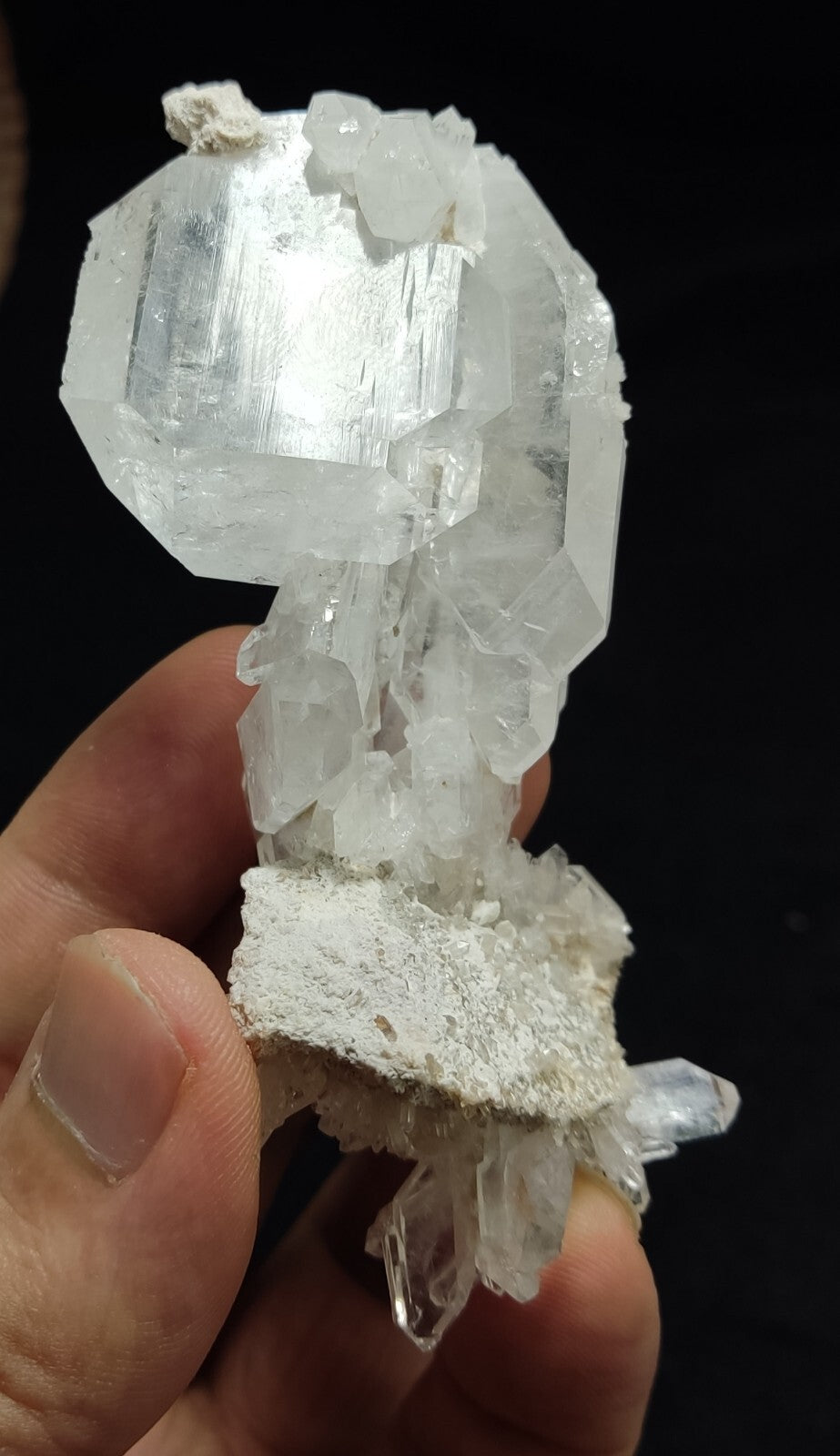 An Aesthetic terminated faden Quartz specimen 94 grams