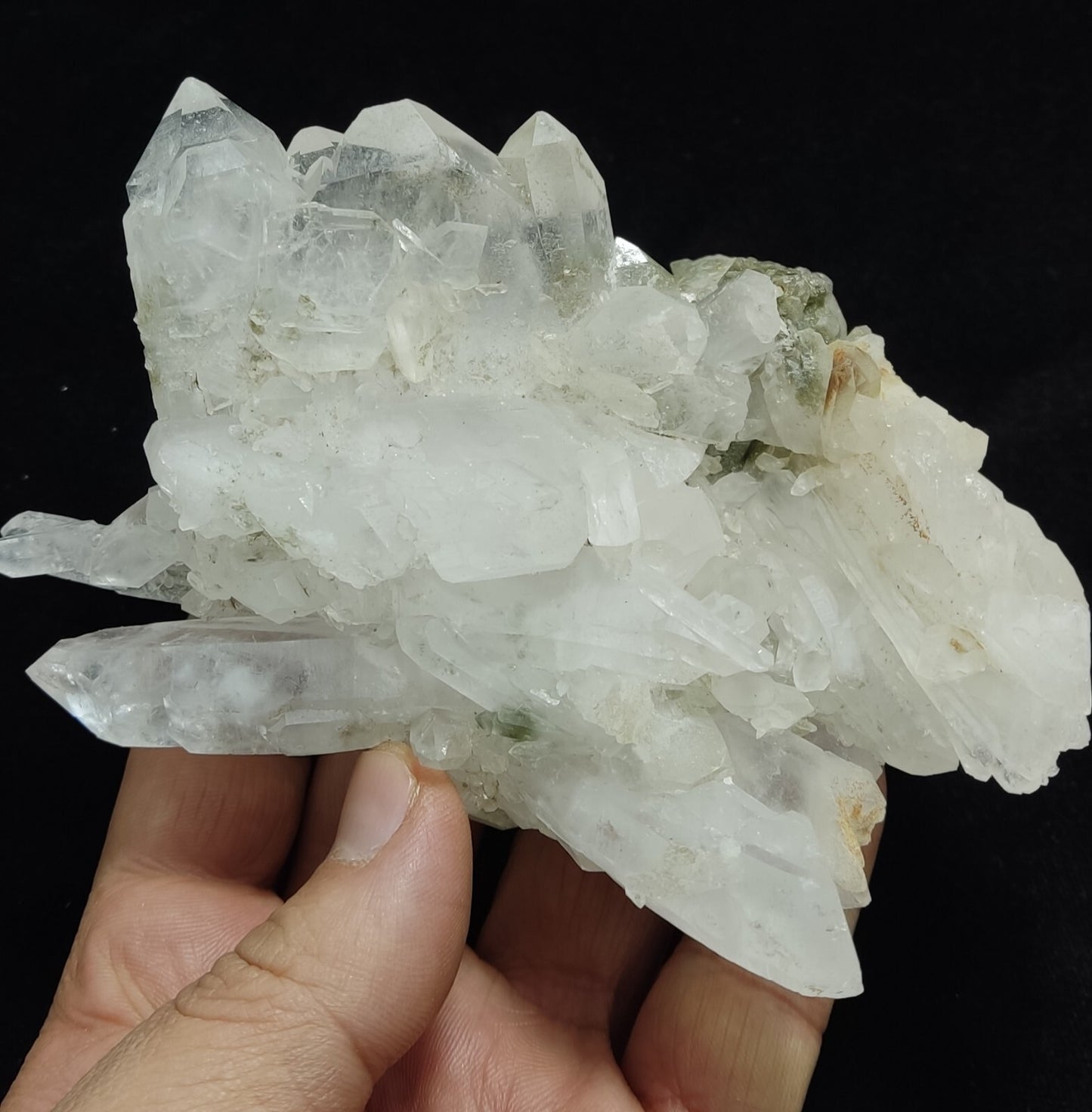An Aesthetic large terminated Quartz cluster with chlorite inclusions 495 grams