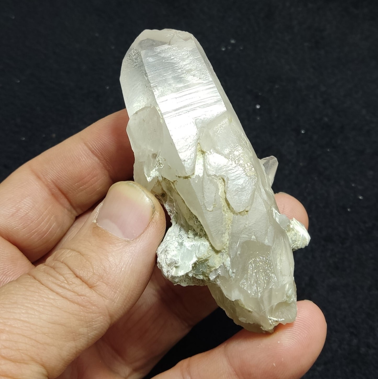 Aesthetic specimen of quartz crystal with unique amphibole inclusion 101 grams