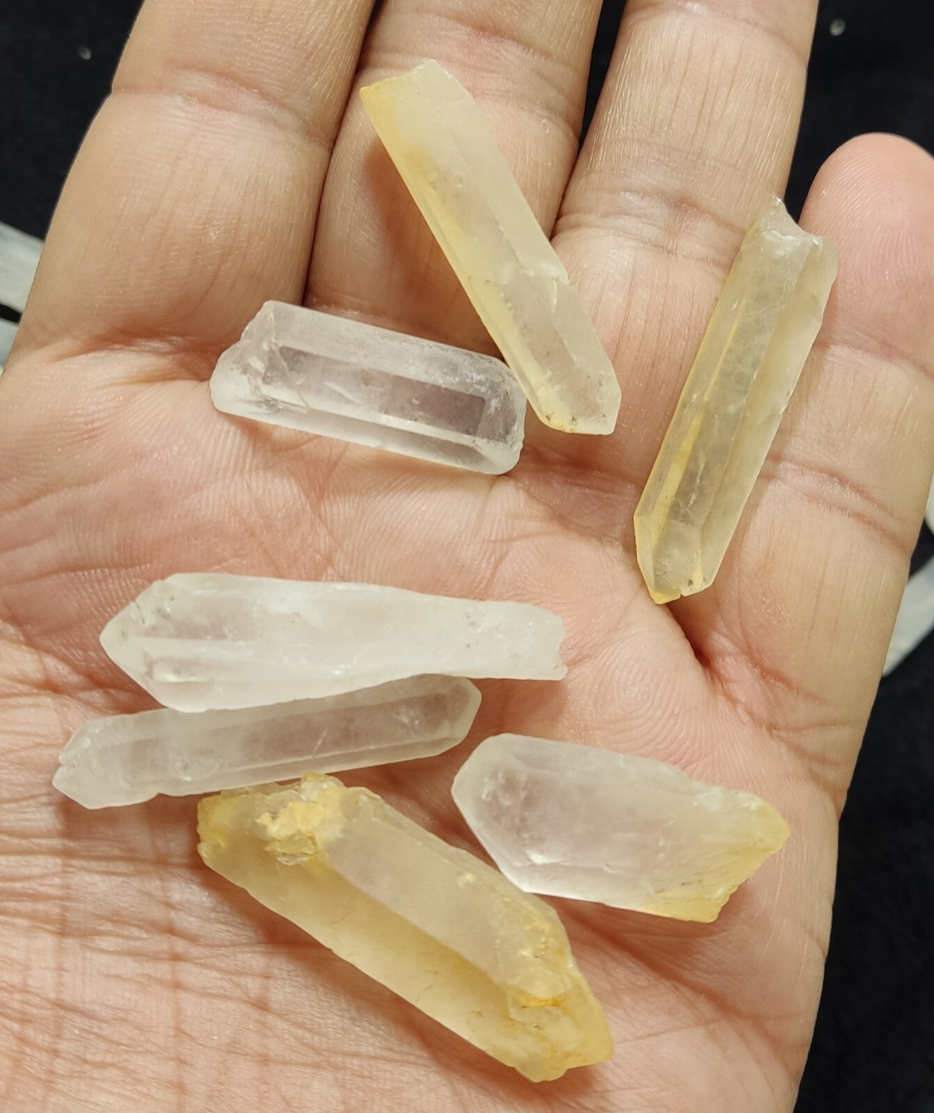 Natural quartz Crystals 200 grams