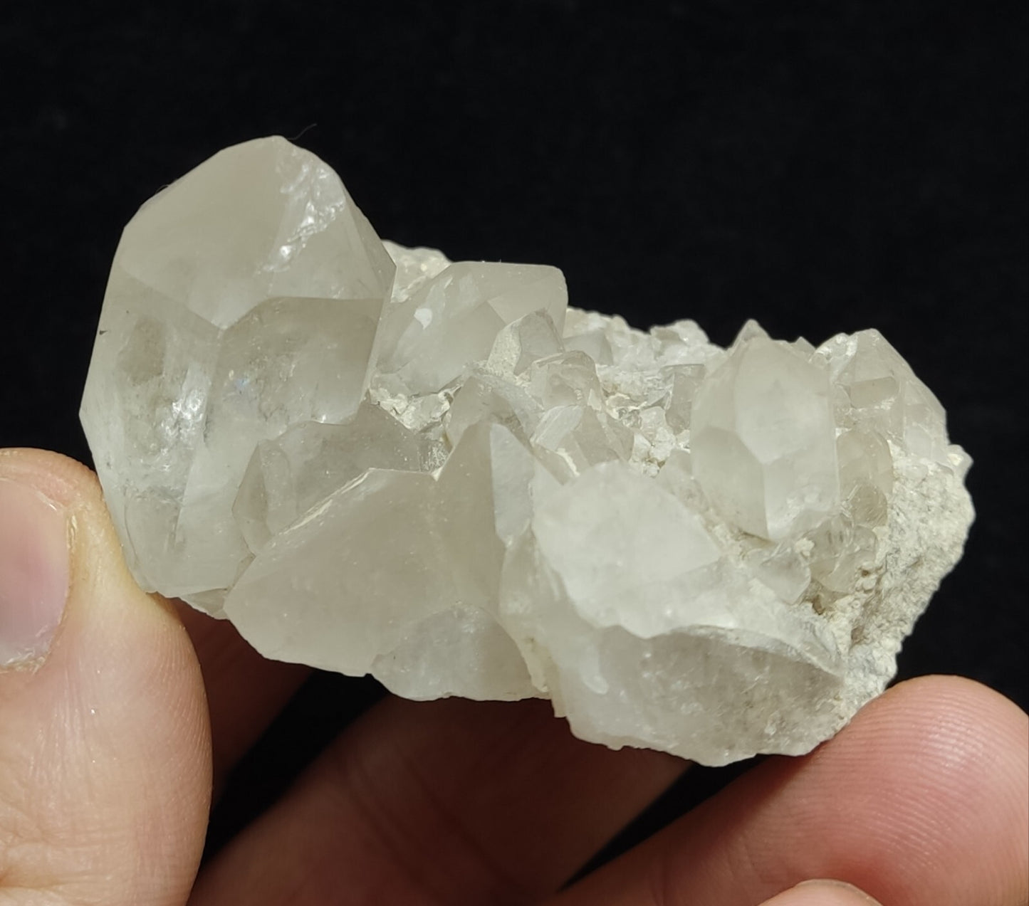 An Aesthetic terminated Quartz cluster 114 grams