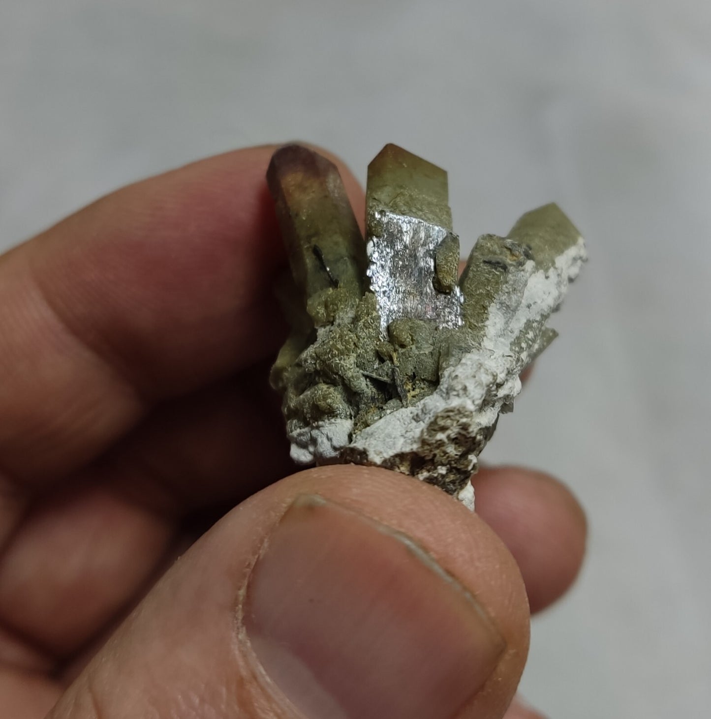 An Aesthetic terminated chlorite Quartz specimen with brookite 11 grams